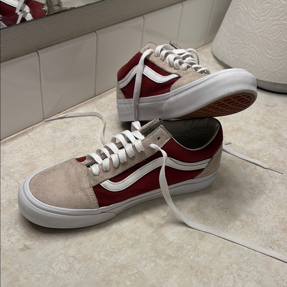 Vans Men's Red and White Sneakers OLD SKOOL Fired Brick